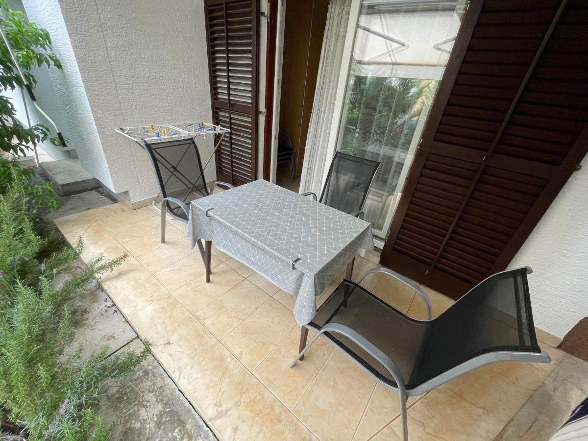 Iva Apartments Novigrad Istria Eksteriør billede